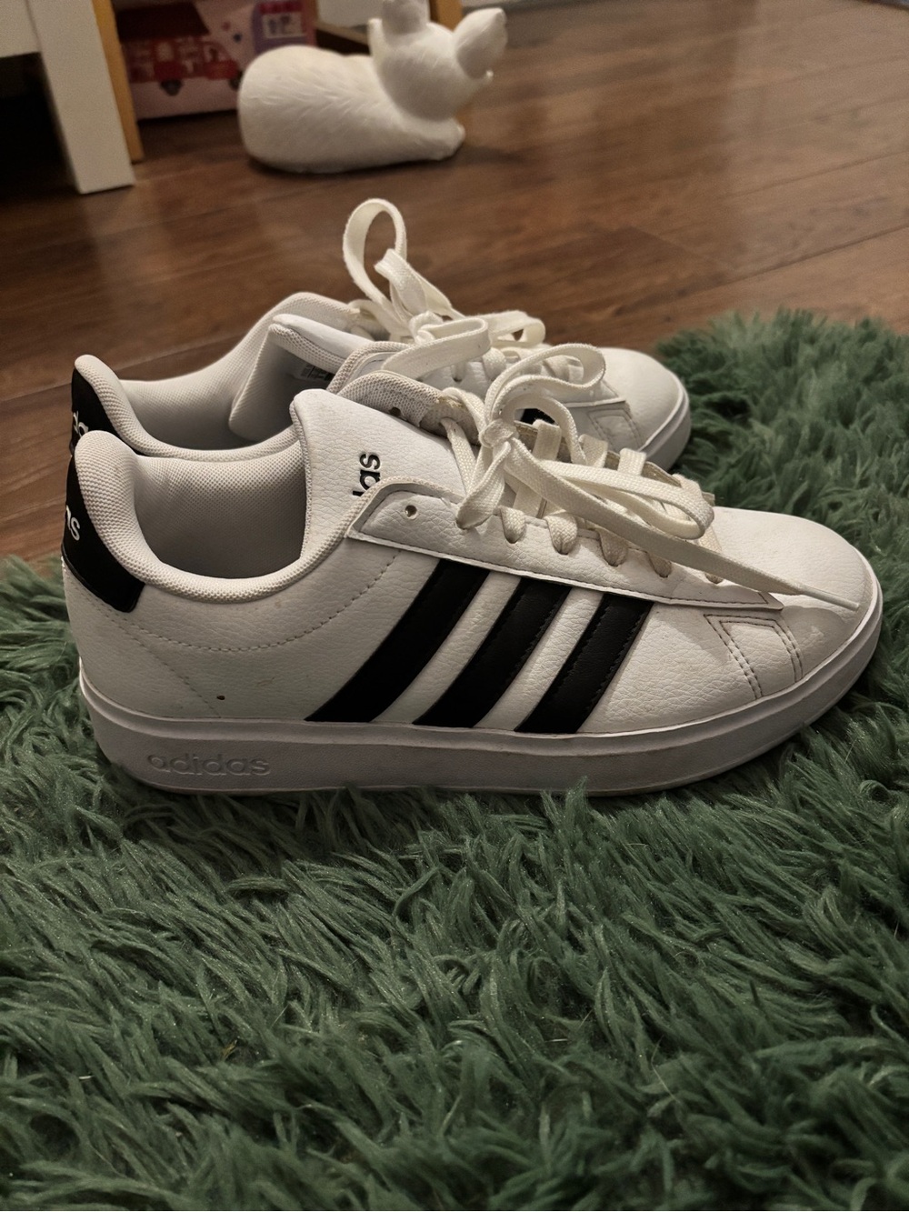 Women’s Adidas Grand Court 2.0 Shoe
